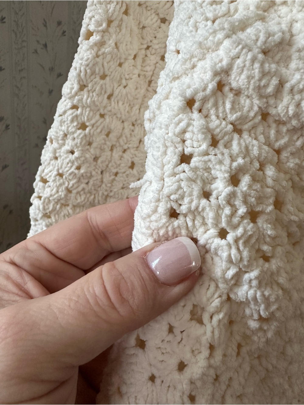 POL Cream Crochet Sweater - Picture 7 of 12